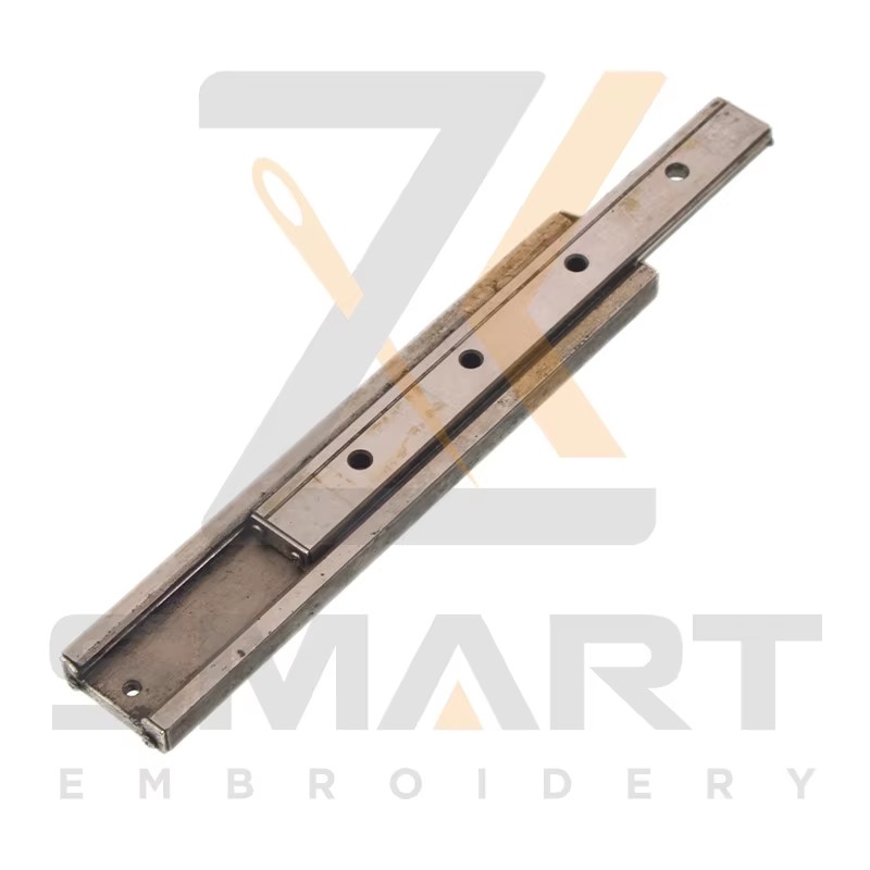 Používané originálne 6 farieb Tajima Looper Case Slide Unit Chenille Embroidery Machine Parts CL0233010600 CH018